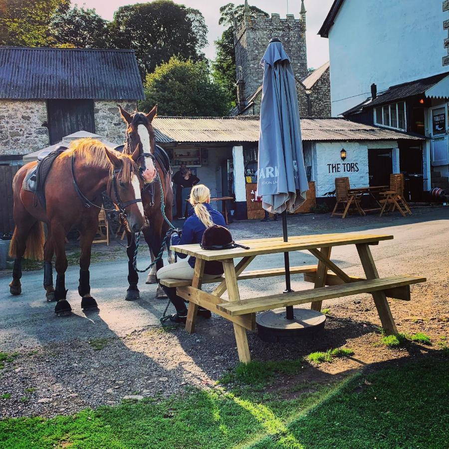 Hotel The Tors Okehampton Esterno foto